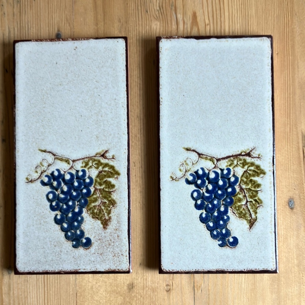 S. Marco Ceramics Made in Italy Grape Motif Tiles Hot Plate Mat Trivet (2)